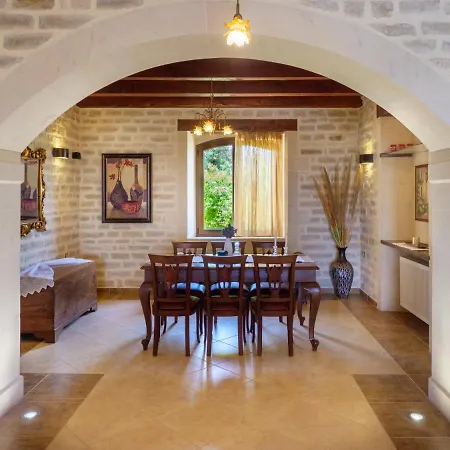 Family-friendly Erofili With Pool, Childrens Area & Bbq! Astérion